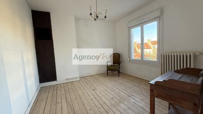 Maison - 192 m² - 11 pièces