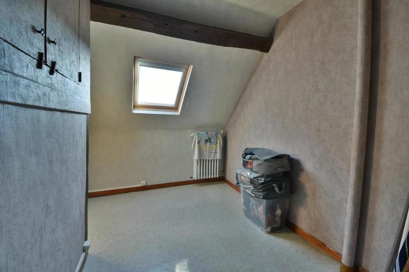 Maison - 189 m² - 9 pièces