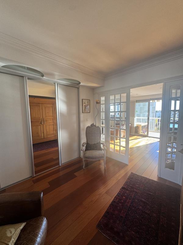 Appartement - 114 m² - 4 pièces