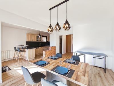 Appartement - 80 m² - 3 pièces