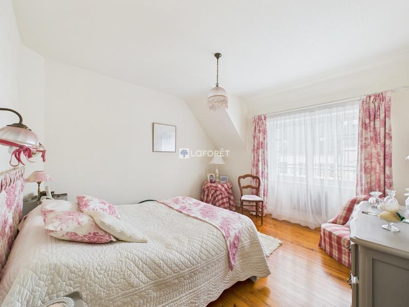 Maison - 122 m² - 5 pièces