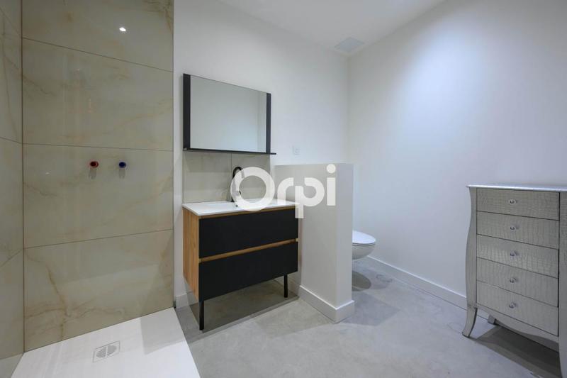 Loft - 285 m² - 4 pièces