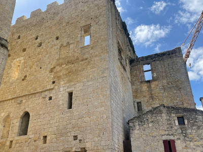 Maison de village - 340 m² - 1 pièce