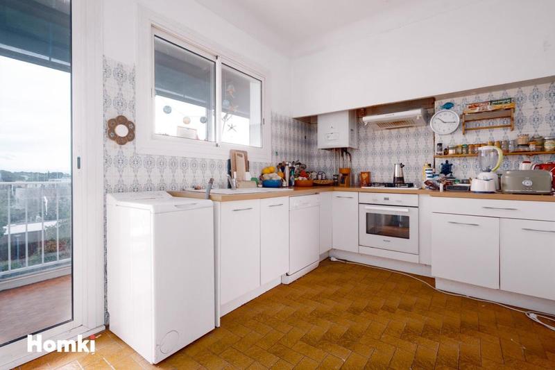 Appartement - 100 m² - 5 pièces