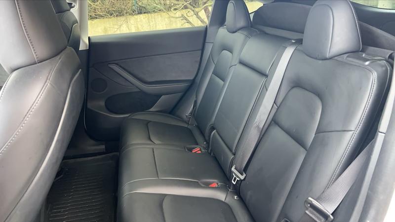 Tesla Model y 300 Rwd Standard - Première main