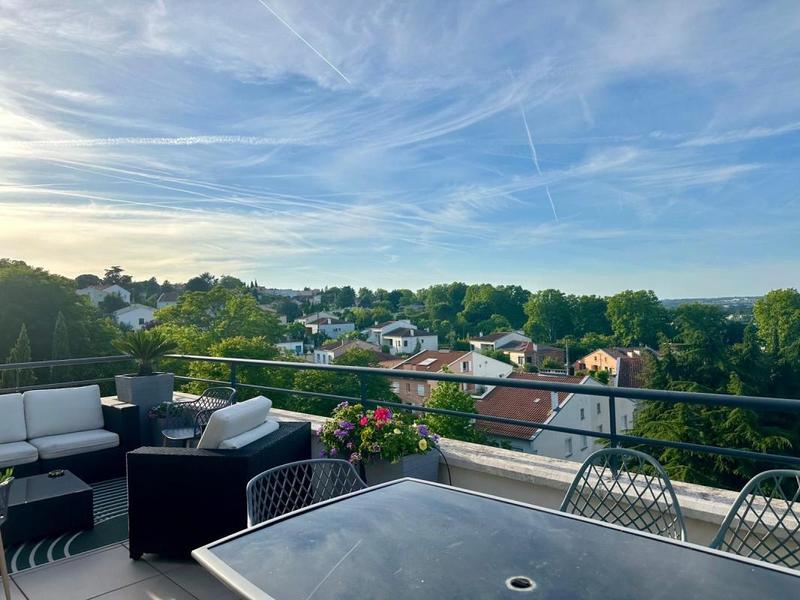 Appartement - 139 m² - 4 pièces