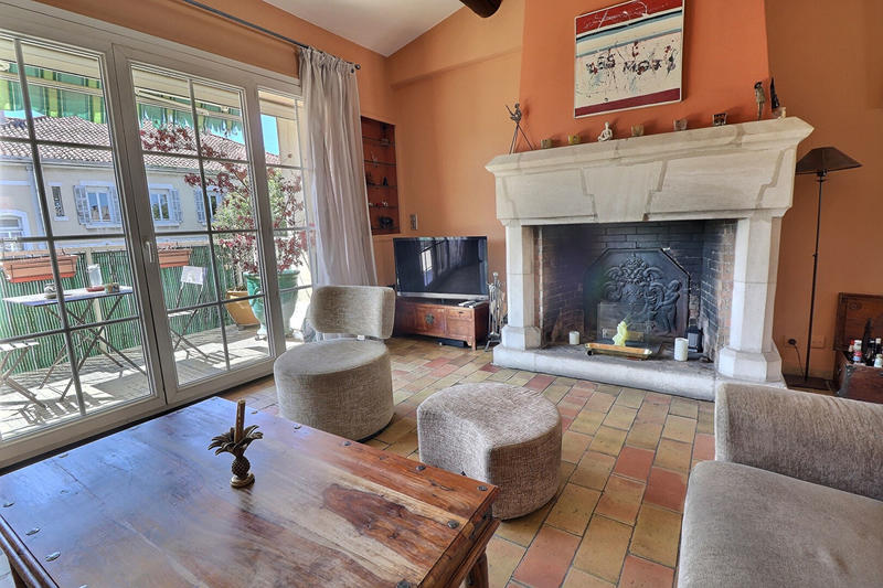 Appartement - 146 m² - 4 pièces