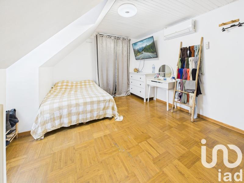 Maison - 99 m² - 4 pièces