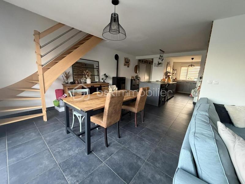 Maison - 102 m² - 5 pièces