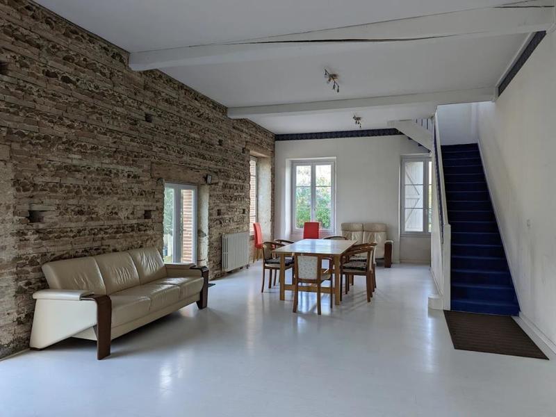 Propriété - 860 m² - 21 pièces