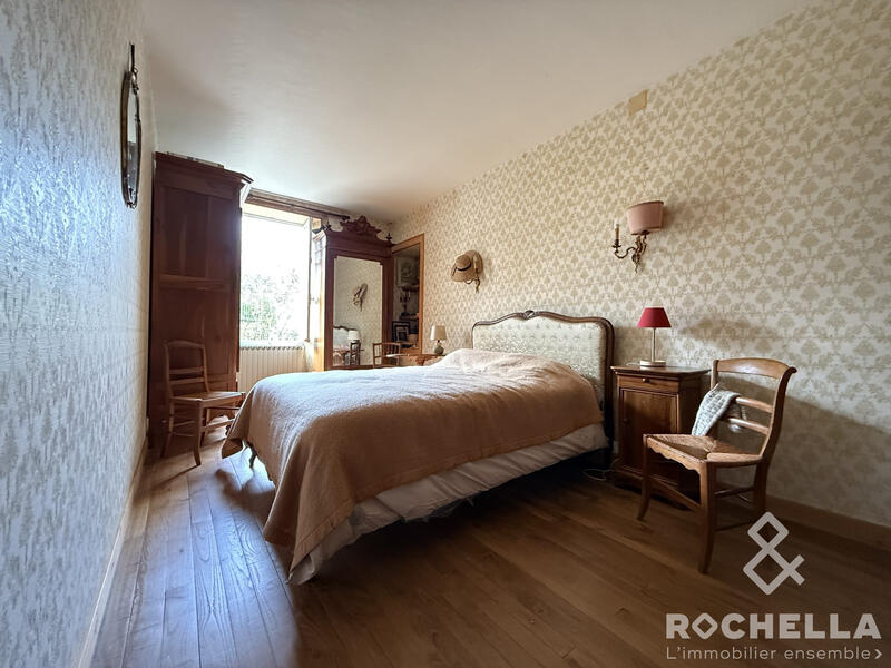 Maison ancienne - 310 m² - 10 pièces