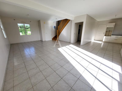 Maison - 105 m² - 7 pièces