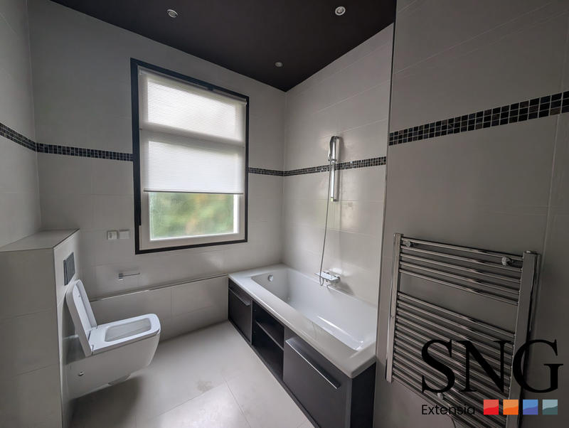 Maison - 275 m² - 6 pièces