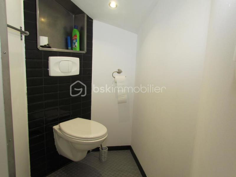 Maison ancienne - 223 m² - 7 pièces