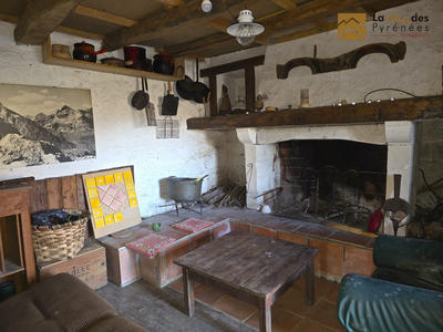 Maison ancienne - 90 m² - 2 pièces
