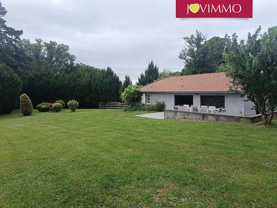 Maison - 101 m² - 6 pièces