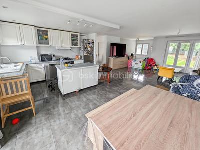 Maison - 117 m² - 5 pièces