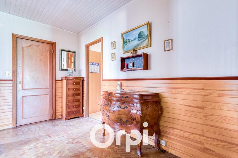 Maison - 252 m² - 6 pièces