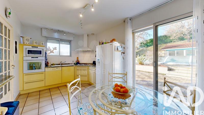 Maison - 171 m² - 6 pièces