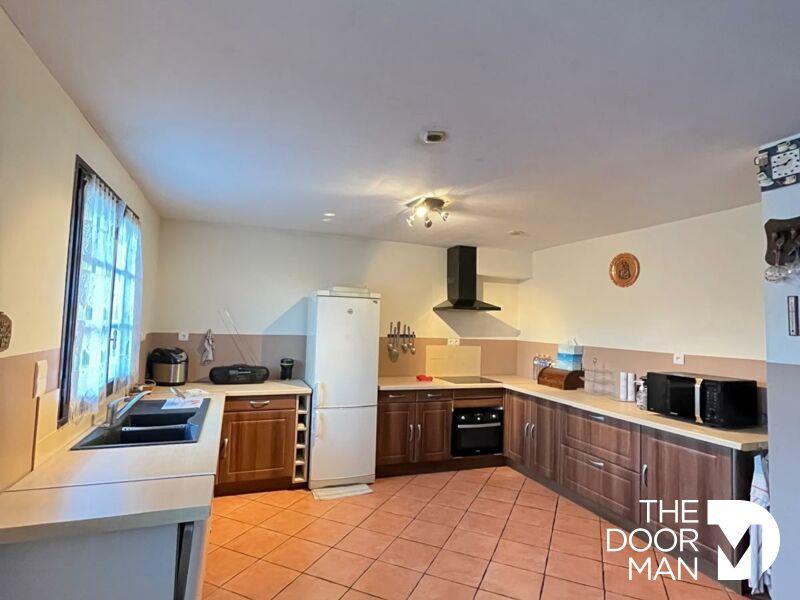 Appartement - 94 m² - 4 pièces