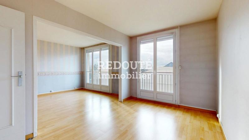 Appartement - 94 m² - 5 pièces