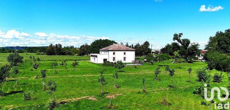 Maison - 305 m² - 8 pièces