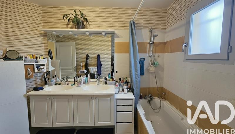 Maison - 121 m² - 6 pièces