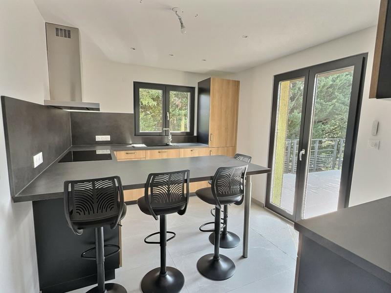 Maison - 112 m² - 6 pièces