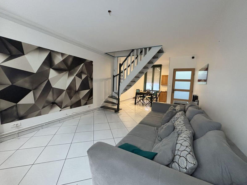 Maison - 97 m² - 4 pièces