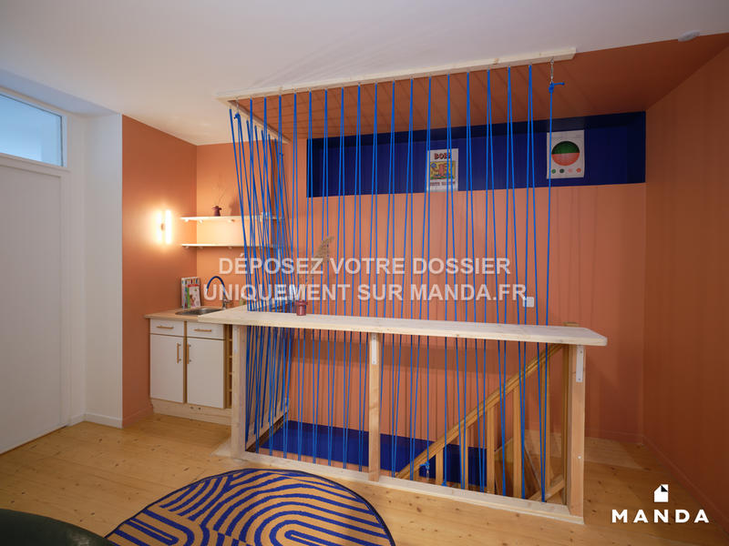 Chambre - 14 m² - 12 pièces