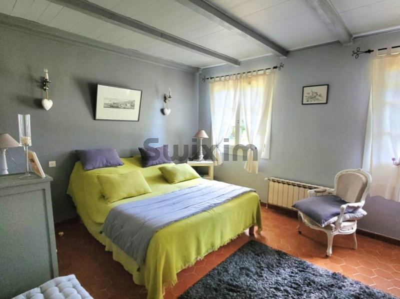 Villa - 141 m² - 6 pièces