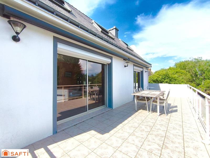 Maison - 159 m² - 7 pièces