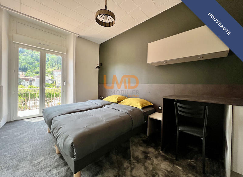 Hôtel particulier - 195 m² - 15 pièces