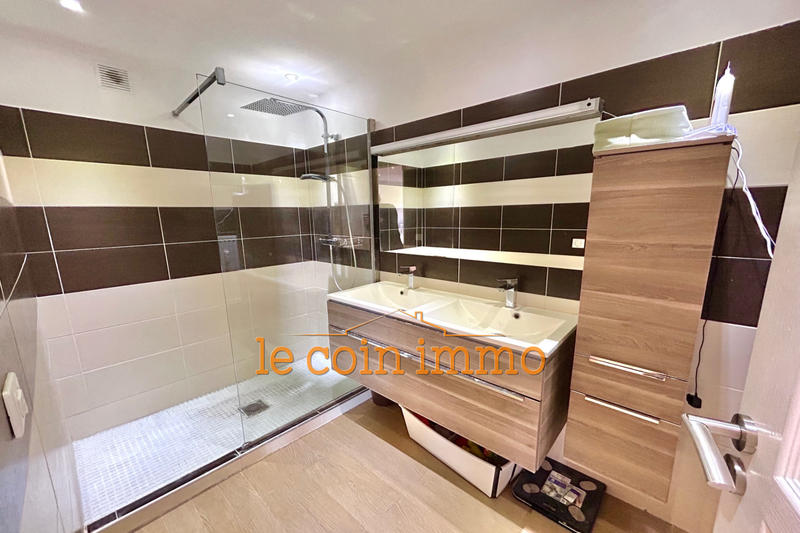 Appartement - 75 m² - 4 pièces