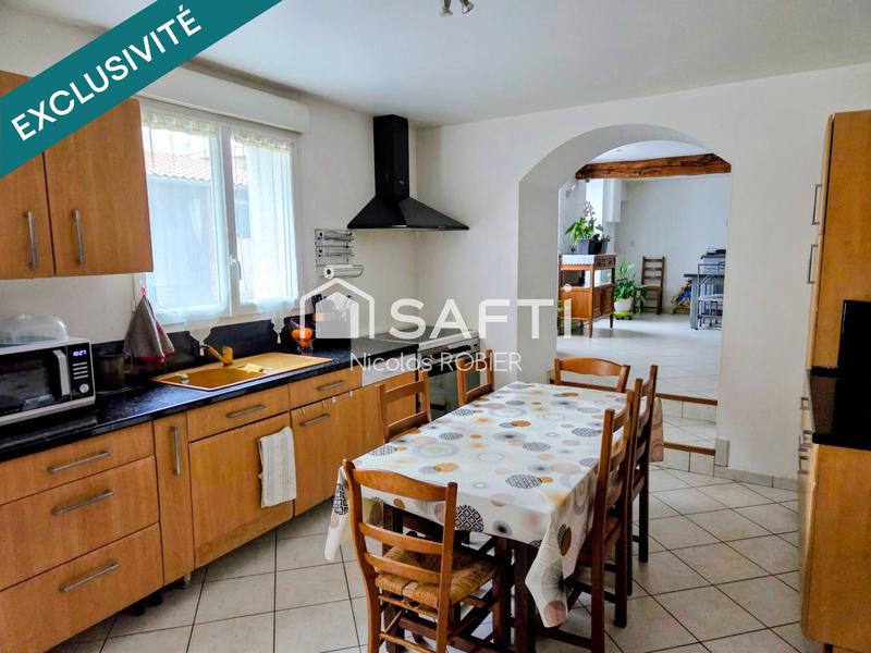 Maison - 140 m² - 4 pièces