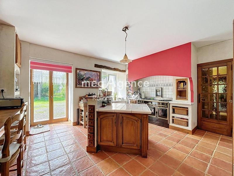 Local commercial - 595 m² - 10 pièces