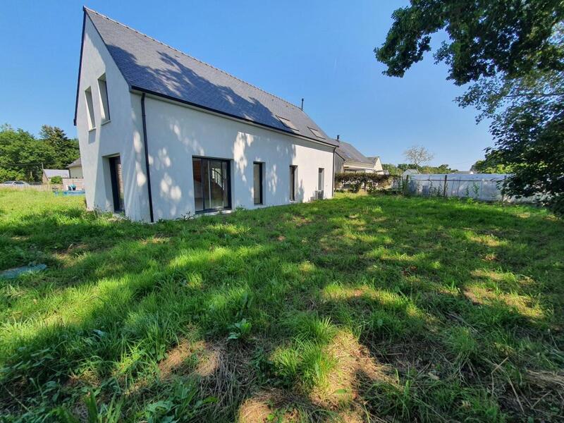 Maison - 104 m² - 5 pièces