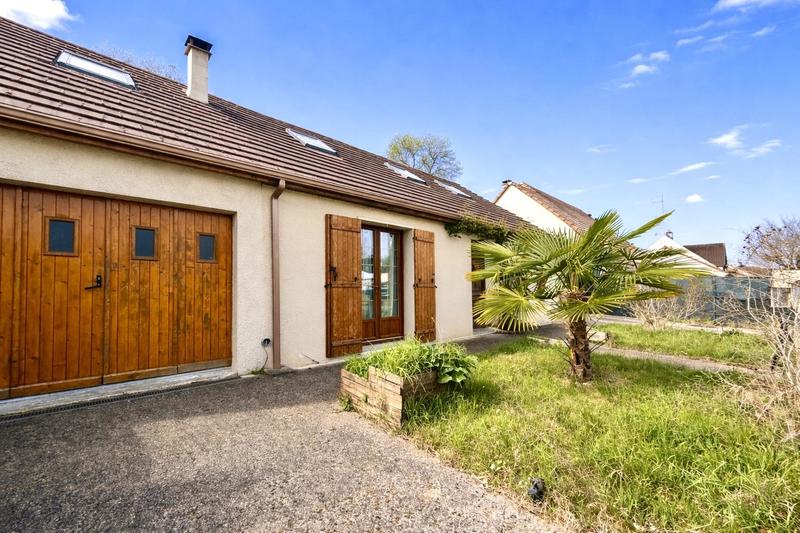 Maison - 108 m² - 6 pièces