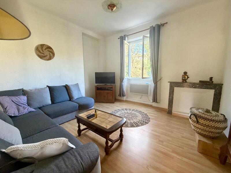 Maison - 198 m² - 7 pièces