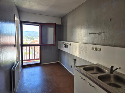 Appartement - 83 m² - 3 pièces