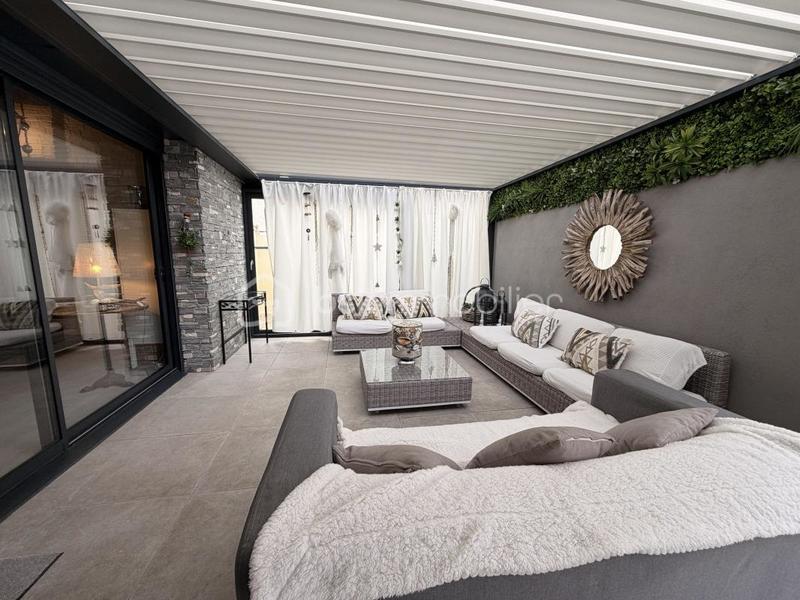 Villa - 202 m² - 10 pièces