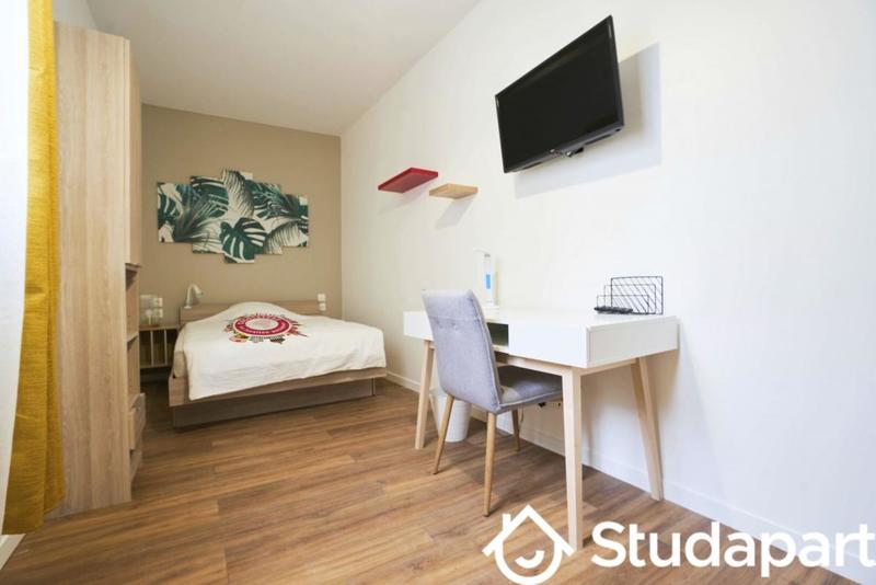 Chambre - 12 m² - 1 pièce