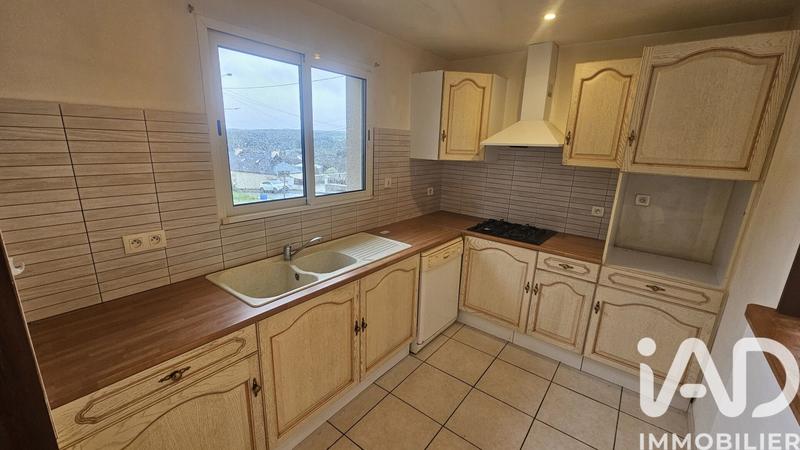 Maison - 90 m² - 5 pièces