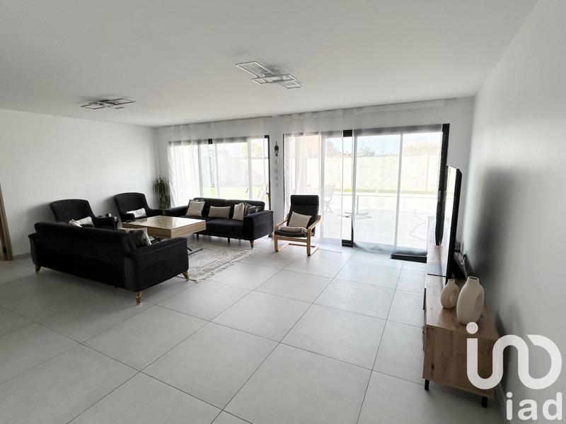 Maison - 198 m² - 6 pièces