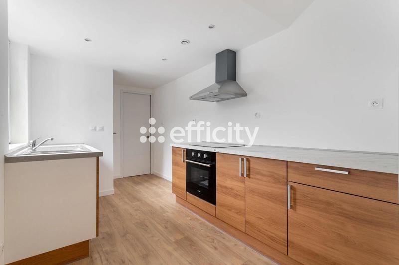 Maison de ville - 137 m² - 6 pièces