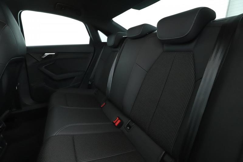 Audi A3 Berline 35 Tfsi mHEV s line s tronic 7 150 ch