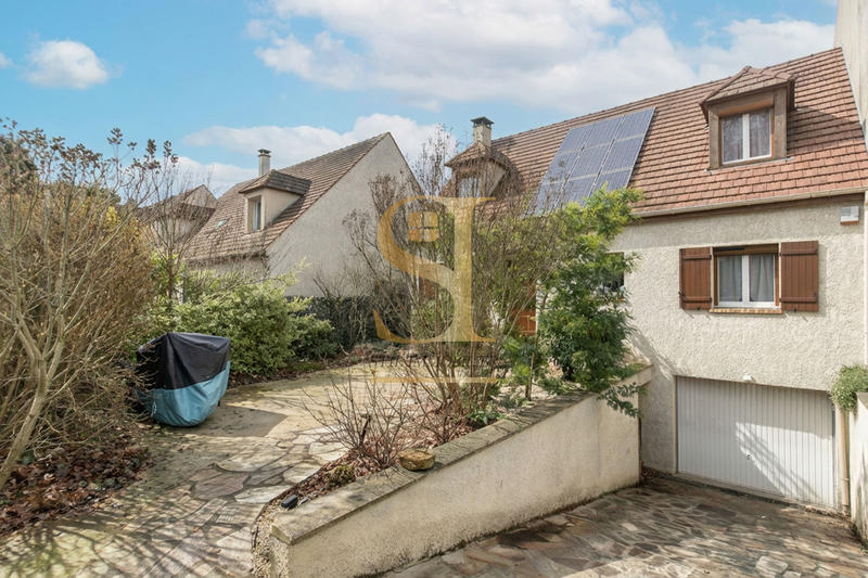 Maison - 101 m² - 6 pièces