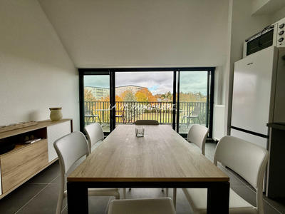 Loft - 60 m² - 3 pièces