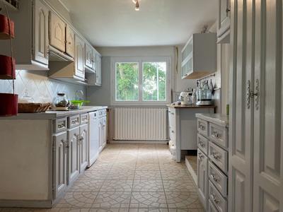 Maison - 188 m² - 9 pièces