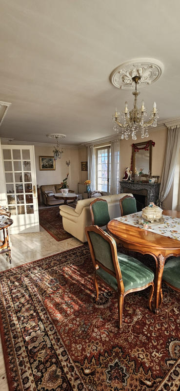 Maison - 178 m² - 7 pièces